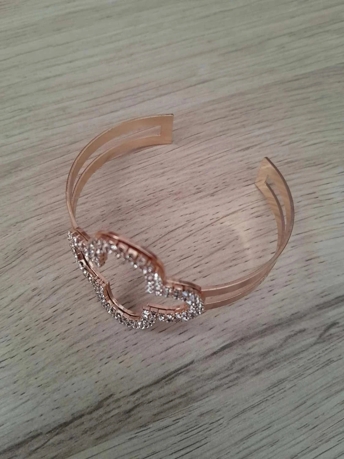 Bracelet réglable, doré avec strass N°01